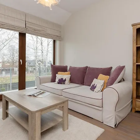 Three-bedroom Family House With Garden Nowa Wies By Renters * Warsaw