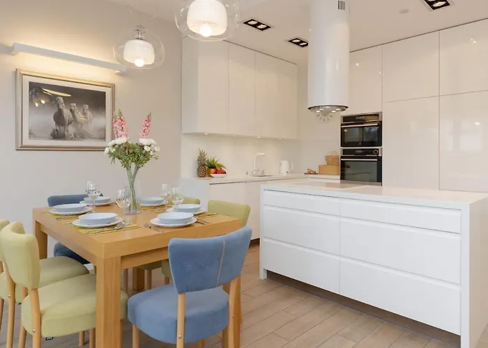 Three-bedroom Family House With Garden Nowa Wies By Renters Varşova