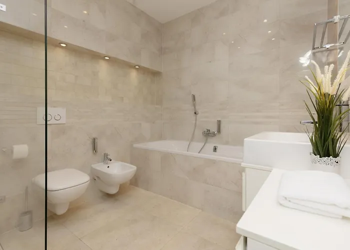 Dom wakacyjny Three-bedroom Family House With Garden Nowa Wies By Renters Warszawa