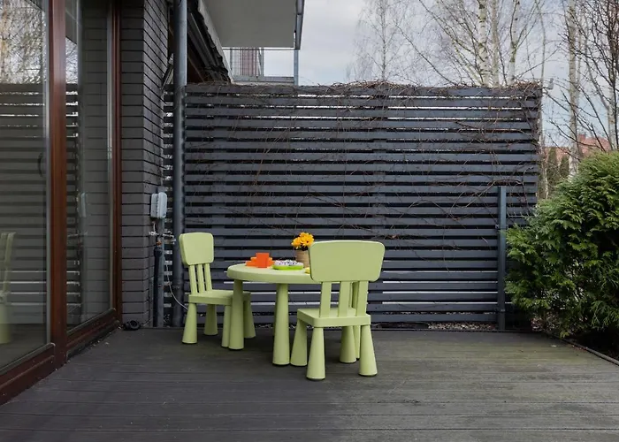 Three-bedroom Family House With Garden Nowa Wies By Renters Dom wakacyjny *