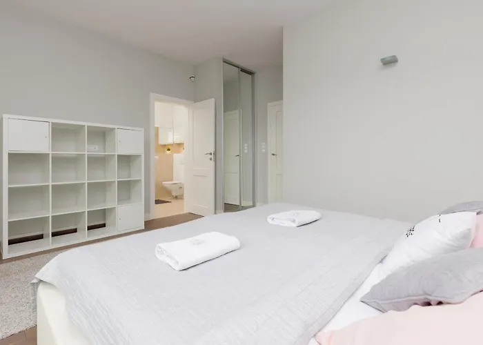 Three-bedroom Family House With Garden Nowa Wies By Renters *