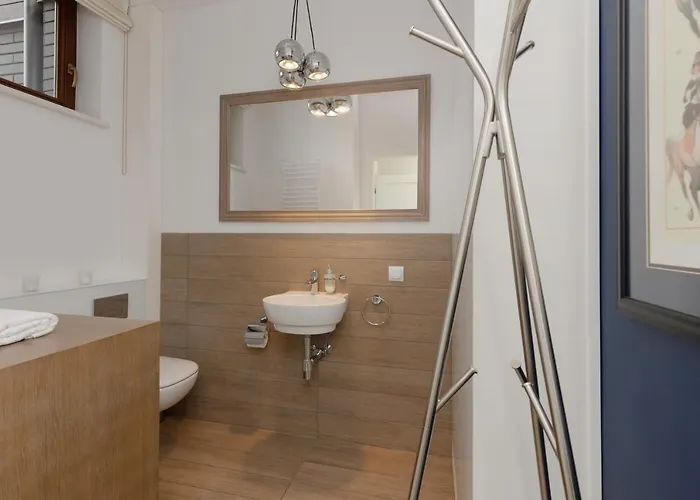 Three-bedroom Family House With Garden Nowa Wies By Renters * Varşova