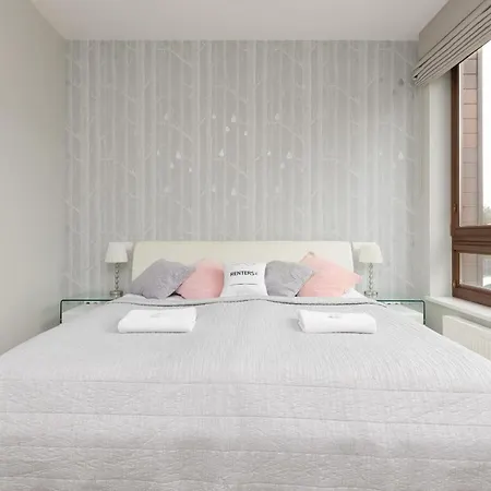 Three-bedroom Family House With Garden Nowa Wies By Renters