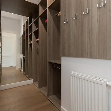 Three-bedroom Family House With Garden Nowa Wies By Renters