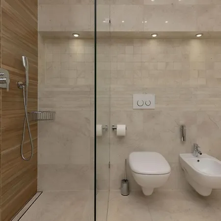 Three-bedroom Family House With Garden Nowa Wies By Renters בית נופש *