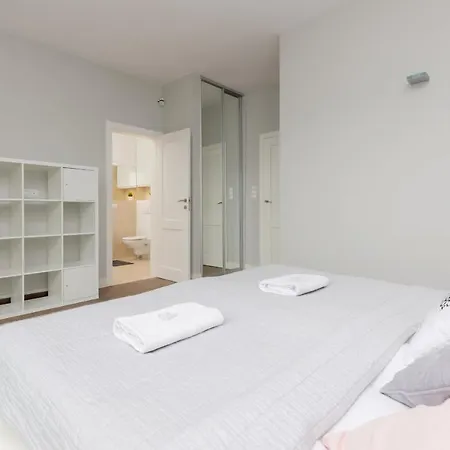 Three-bedroom Family House With Garden Nowa Wies By Renters *